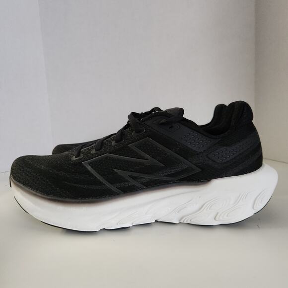 New Balance Men\'s M1080B13 Running Shoe, black/ white, 12.5 medium 1080v 13 main image 5